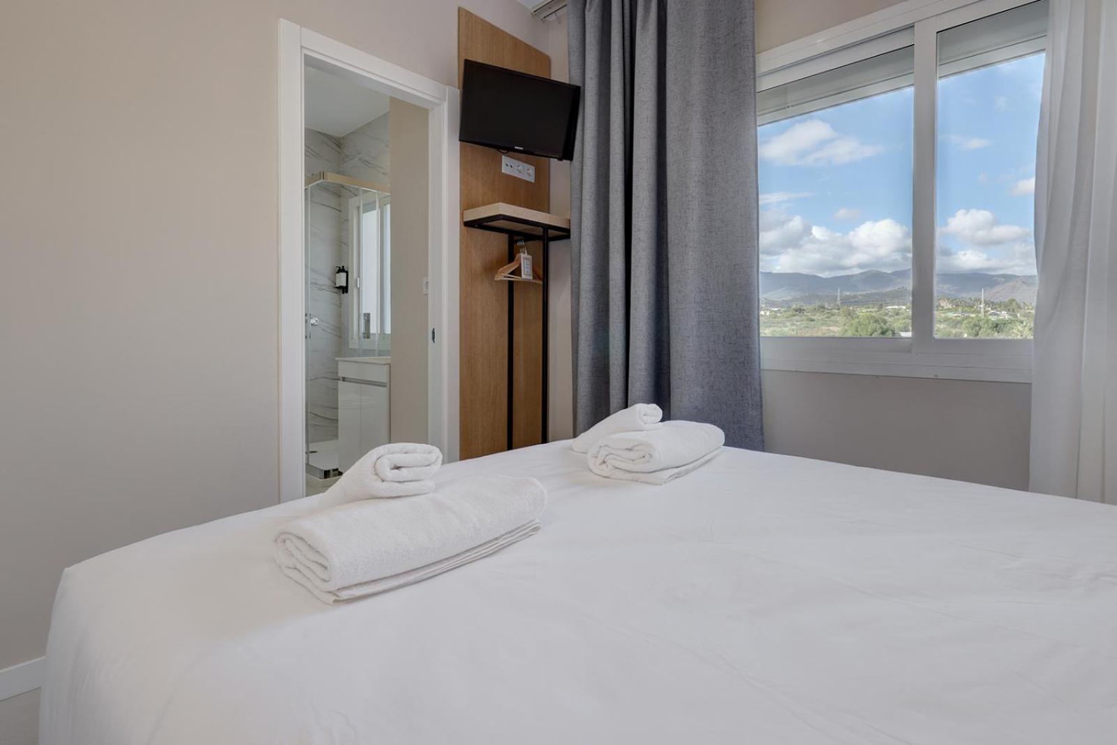 Hostal Puerta Almar Estepona Exterior photo
